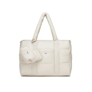 Crème gewatteerde dons nylon plof tas met bijpassend klein etui als accessoires