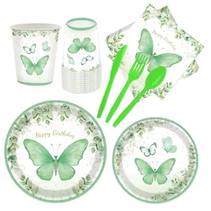 Ensemble de vaisselle jetable papillon vert avec assiettes, tasses et serviettes