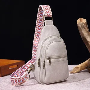 Bolso de pecho vintage estilo bohemio para mujer con correa tejida de colores
