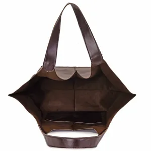 Vista interna de un gran bolso tote vintage de cuero encerado marrón con espacio