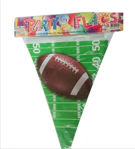 Vue détaillée des drapeaux de bannière de fête sur le thème du football américain avec emballage