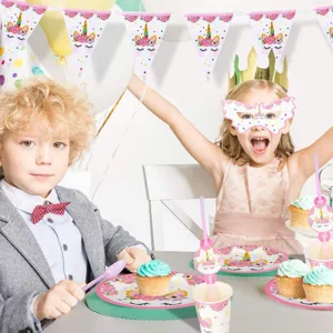Ensemble vaisselle fête anniversaire licorne fleurs pour enfants avec assiettes