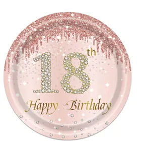 Détail d'une assiette en carton de 9 pouces pour 18e anniversaire en or rose pailleté