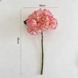 Detailansicht der rosa künstlichen Hortensie, 36 cm hoch und 18 cm breit