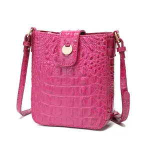 Bolso bandolera vintage magenta para móvil con textura de cocodrilo y cierre dorado