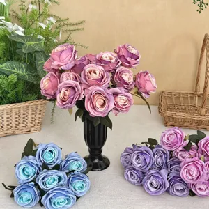Vue détaillée de roses artificielles de style peinture à l'huile en bouquets variés.