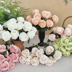 Sélection de roses Corolla artificielles à 7 têtes en plusieurs couleurs pour la déco