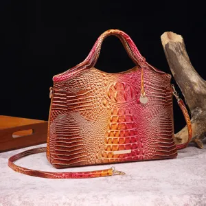 Vista detallada del elegante bolso vintage con relieve de cocodrilo y degradado