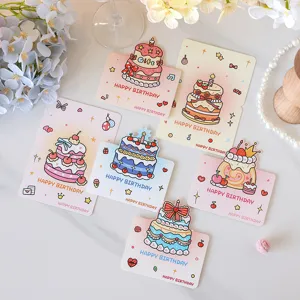 Vue détaillée de six jolies cartes d'anniversaire 3D avec des motifs de gâteaux colorés.