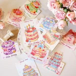 Collectie van creatieve aquarel 3D-verjaardagskaarten met taartontwerpen en bloemen