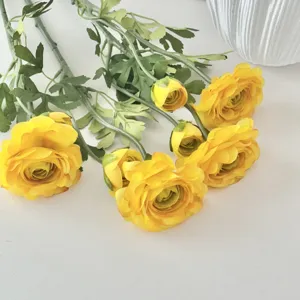 Lifelike yellow artificial ranunculus flowers for home and wedding table decoration