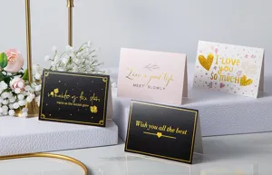 Set de tarjetas de felicitación elegantes con pan de oro y frases románticas en base