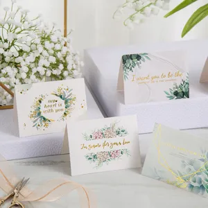 Set de elegantes tarjetas de felicitación florales con letras doradas para cumpleaños y madres