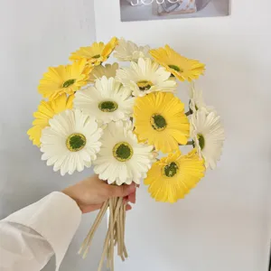 Ramo realista de margaritas Gerbera artificiales de PU en amarillo y blanco para hogar