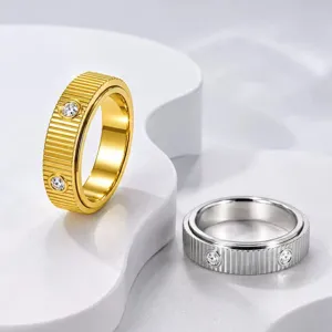 Luxury 304 Stainless Steel Spinner Ring Ribbed Rhinestone Eternity Band Anti Stress Decompression Ring For Couples Women Men Jewelry