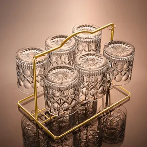 Retro Kristallglas Whiskey Becher Set mit goldenem Metallständer Luxus Bar Zubehör
