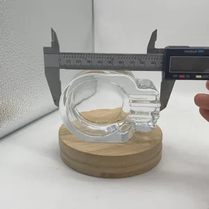 Posacenere teschio in vetro trasparente con base in legno, decorazione per ufficio
