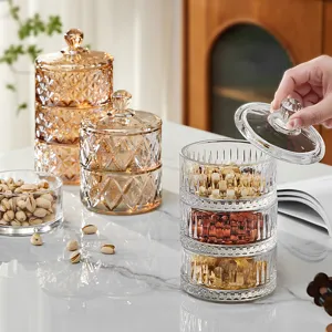 Stapelbare Vorratsgläser aus Kristallglas mit Deckel für Nüsse und Snacks im Wohnzimmer