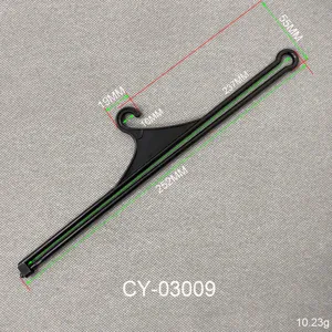 Dimensioni dettagliate della gruccia per sciarpe in plastica nera, lunghezza 252 mm, 10,23 g
