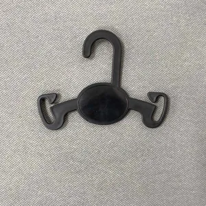 Crochet de présentation en plastique noir pour tongs, sandales de plage et sabots