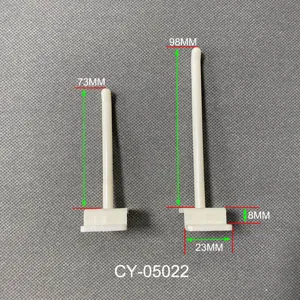 Makroansicht weißer ABS-Kunststoff-Displayhaken mit 73 mm und 98 mm Abmessungen.