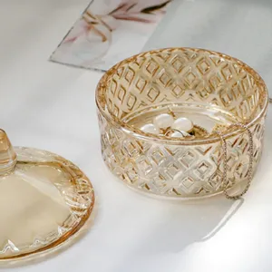 Pot de stockage en verre gaufré ambré avec couvercle, élégant contenant déco pour la maison.