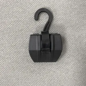 Clip duradero de plástico negro para guantes con gancho para accesorios de invierno