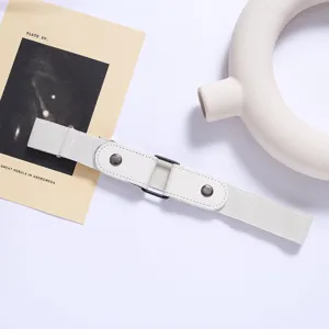 Minimalist elastic lazy belt for women, invisible tight waist belt for jeans and pants.