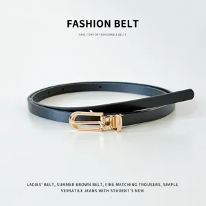 Cintura sottile in pelle PU da donna con fibbia dorata, accessorio da vita elegante e semplice.