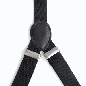 Detalle de tirantes para hombre en forma de Y con parche de cuero y clips
