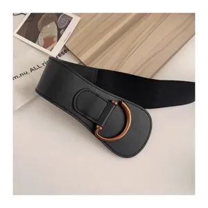 Primo piano di un'ampia cintura elastica nera con fibbia a D color bronzo