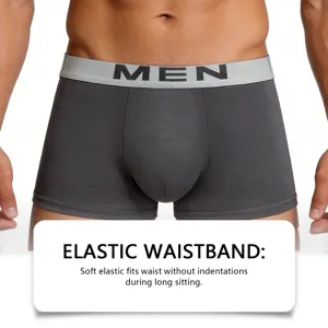 Vista dettagliata di comodi boxer da uomo con cintura elastica ideale per l'uso quotidiano.