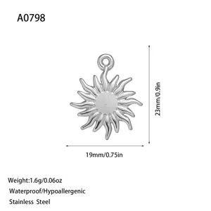 Sun-shaped stainless steel pendant with dimensions and weight specs for DIY jewelry.