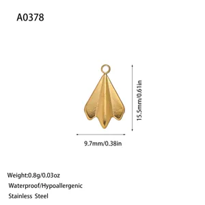 Kleine gouden roestvrijstalen pijlhanger voor DIY sieraden maken met afmetingen