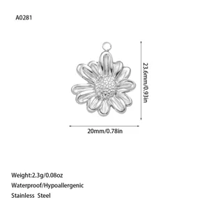 Detailed view of silver daisy flower pendant with dimensions and specifications