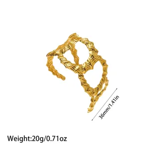Texturiertes offenes Armband, 18 Karat vergoldeter Edelstahl, 36 mm Breite, 20 g Gewicht