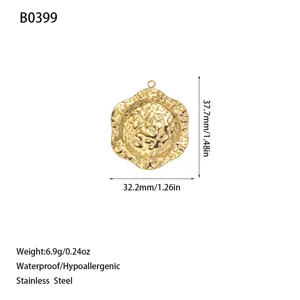 Detailed view of a golden stainless steel pendant with dimensions and weight info