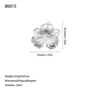 Detailed view of polished stainless steel flower pendant with weight and size parameters
