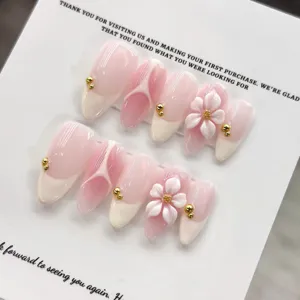 3D Bloem Franse Crème Kunstnagels Middellang Amandelvorm ABS Kunststof Manicure Set Voor Vrouwen Dagelijks Feest Elegant DIY Nagelkunst