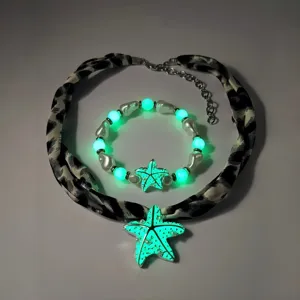 Lichtgevende zeester ketting en armband set met luipaardprint gloeiend in donker