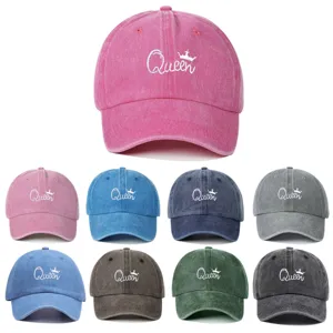 Berretto da Baseball in Poliestere Lavato per Donna Uomo Ricamo Lettera Queen Cappello da Sole Regolabile All'aperto Casual