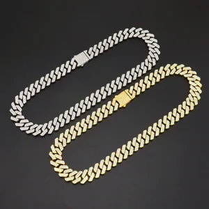 Detailansicht von 15 mm vereisten kubanischen Gliederketten in Gold und Silber.