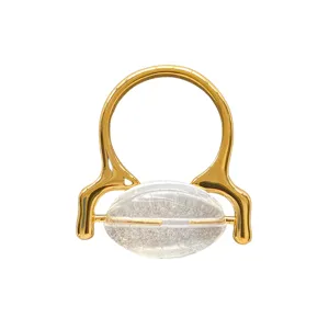 Minimalistische 18k vergulde messing ring met ovale heldere glazen steen