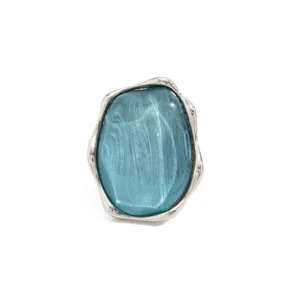 Anello vintage in argento con pietra occhio di gatto blu, design regolabile unico.