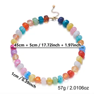 Détail d'un collier de perles boulier colorées avec chaîne de 45 cm et spécifications