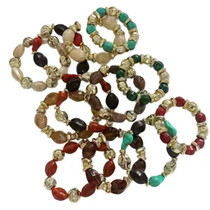 Vintage-Ringe mit unregelmäßigen Marmor-Acryl- und goldfarbenen CCB-Perlen für Damen