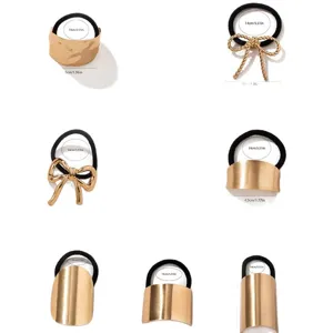 Set mit sieben minimalistischen goldenen Haargummis mit verschiedenen Formen