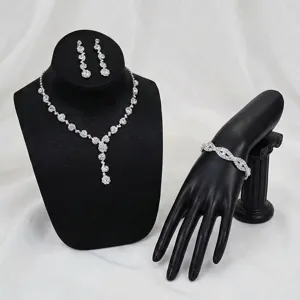 Elegante set di gioielli da sposa in argento con collana orecchini e bracciale per feste