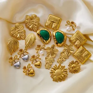 Vintage 304 Stainless Steel Earrings For Women European American Gold Plated Floral Heart Leaf Bow Artificial Pearl Stud Earrings Set Fashion Jewelry