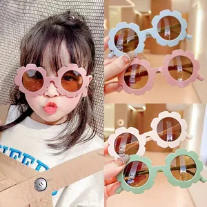Cute sunflower children's sunglasses with anti-UV lenses for boys and girls fashion wear